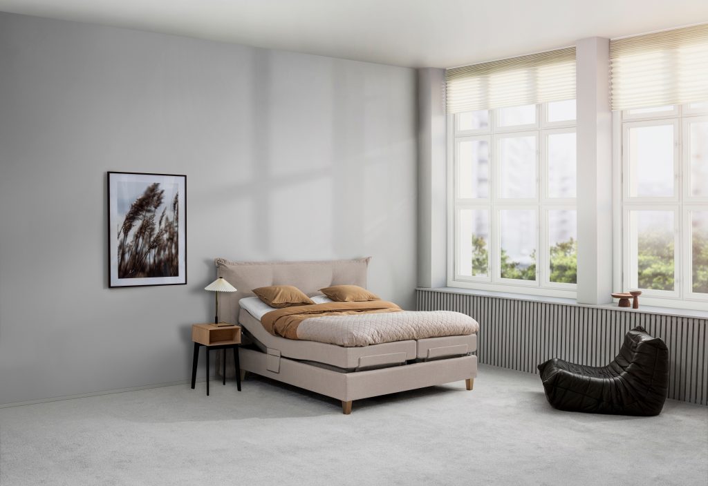 Jensen Beds Ambassadør Aqtive II - Elevationsseng - Beige Velour 366 - Inspiration